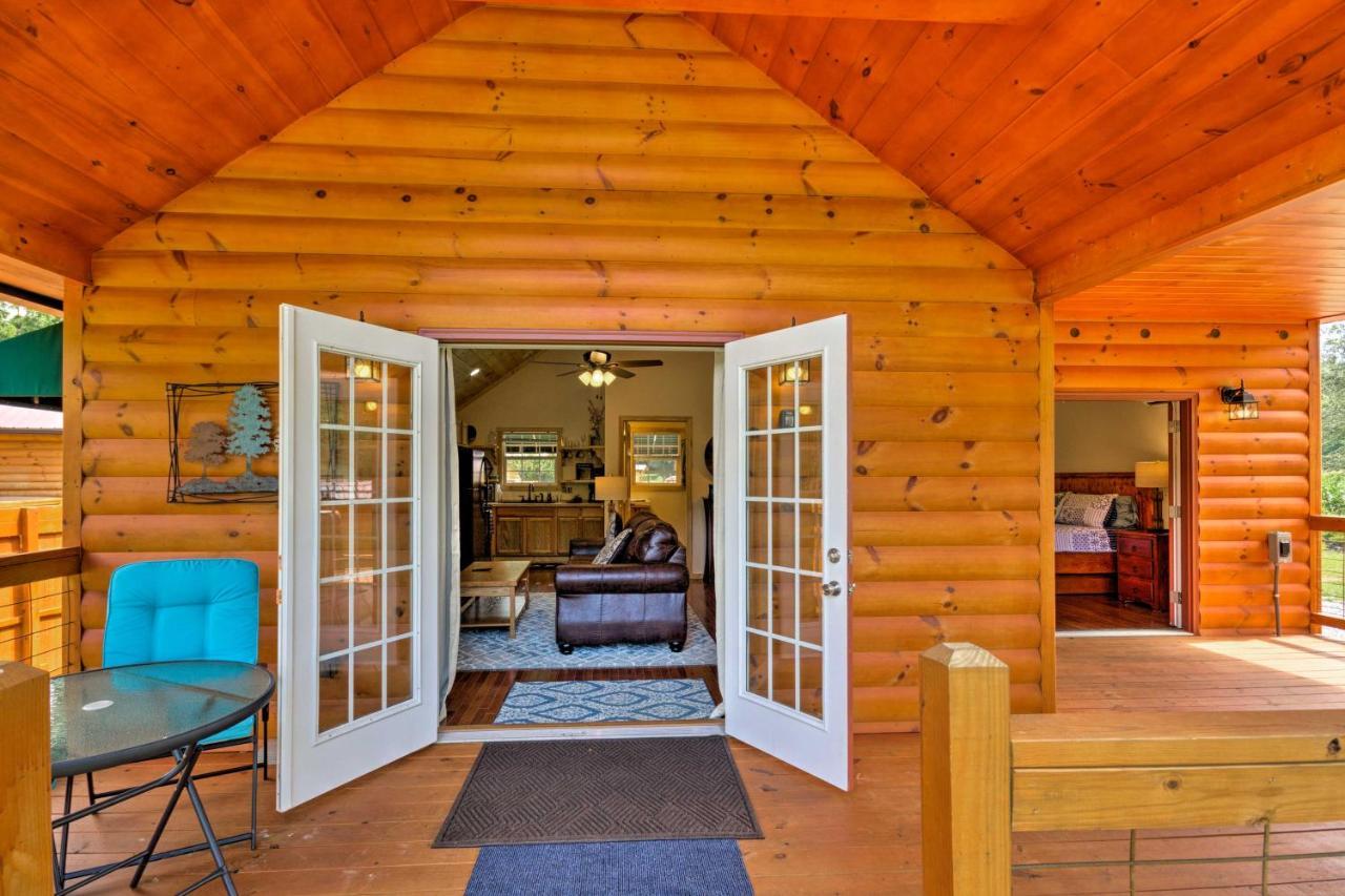 Cozy Riverfront Cabin With Private Deck And Hot Tub! Bryson City Eksteriør bilde